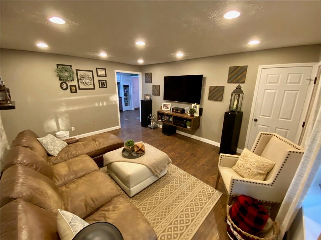 7631 Miracle Road Indianapolis, IN 46237 - Photo 8 of 41 Gallery Image 8
