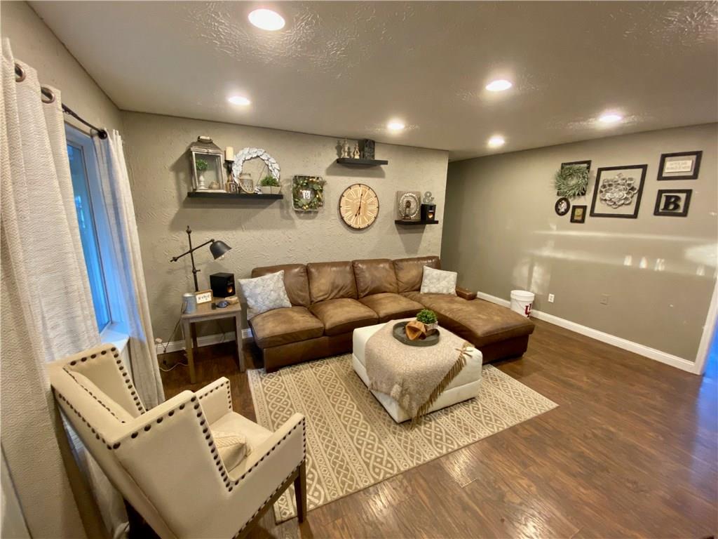 7631 Miracle Road Indianapolis, IN 46237 - Photo 9 of 41 Gallery Image 9