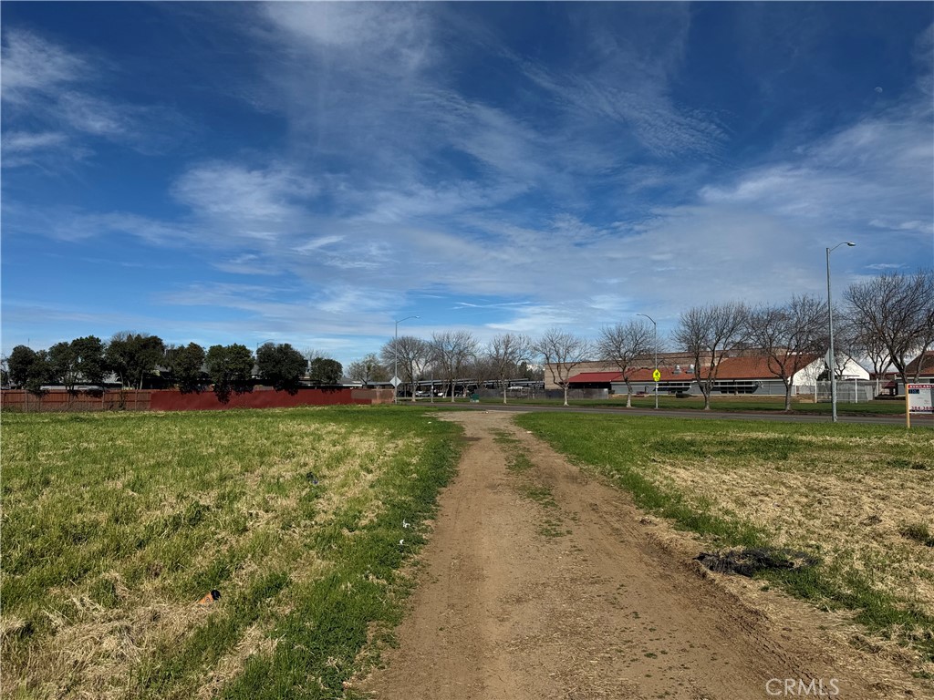 125 North Parsons Merced, CA 95341 - Photo 2 of 14