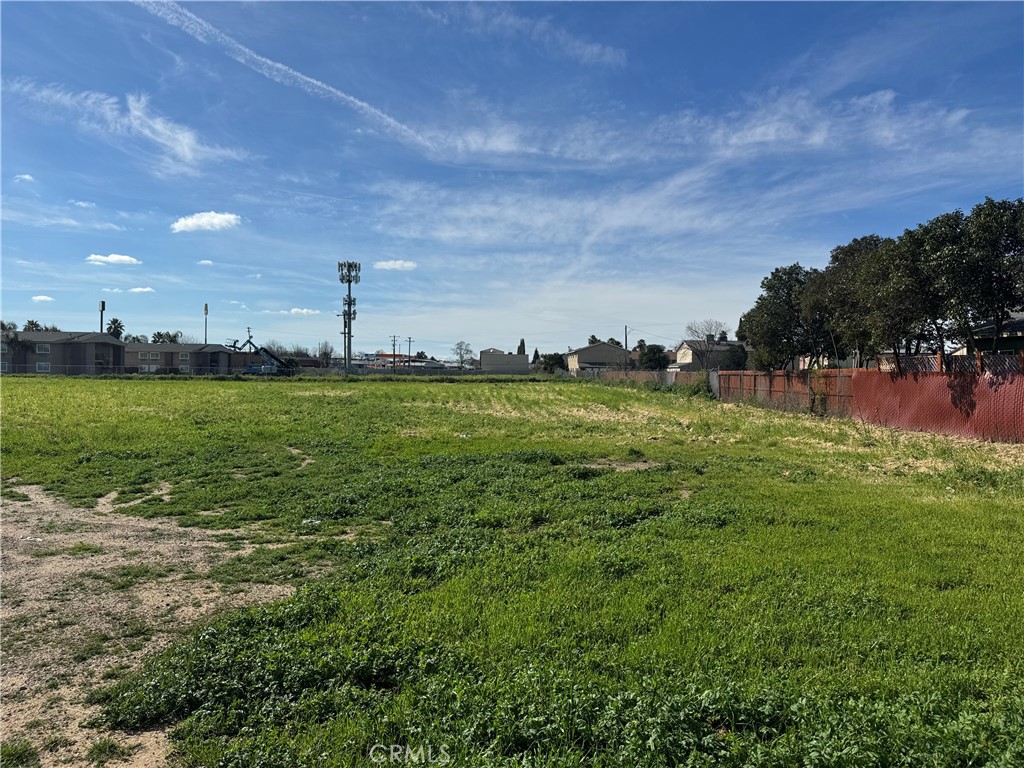 125 North Parsons Merced, CA 95341 - Photo 5 of 14