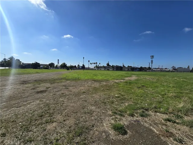 a view of a green field