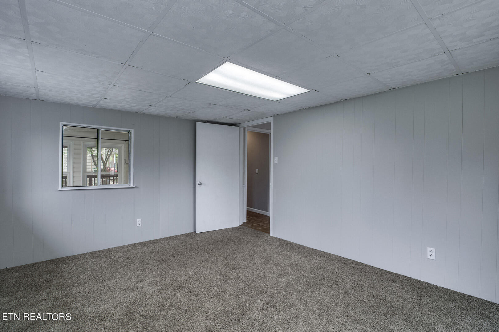 116 Arizona Road Oak Ridge, TN 37830 - Photo 20 of 42 20_ArizonaRoad_116_SunRoom02