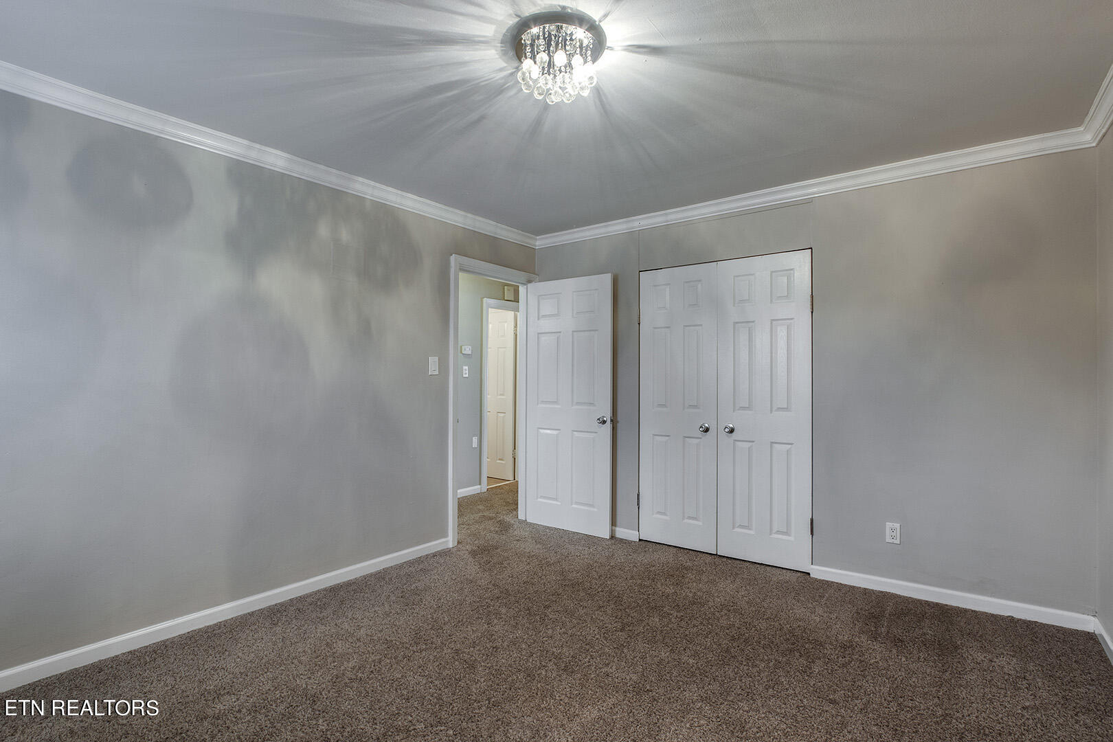 116 Arizona Road Oak Ridge, TN 37830 - Photo 33 of 42 33_ArizonaRoad_116_Bedroom2_02