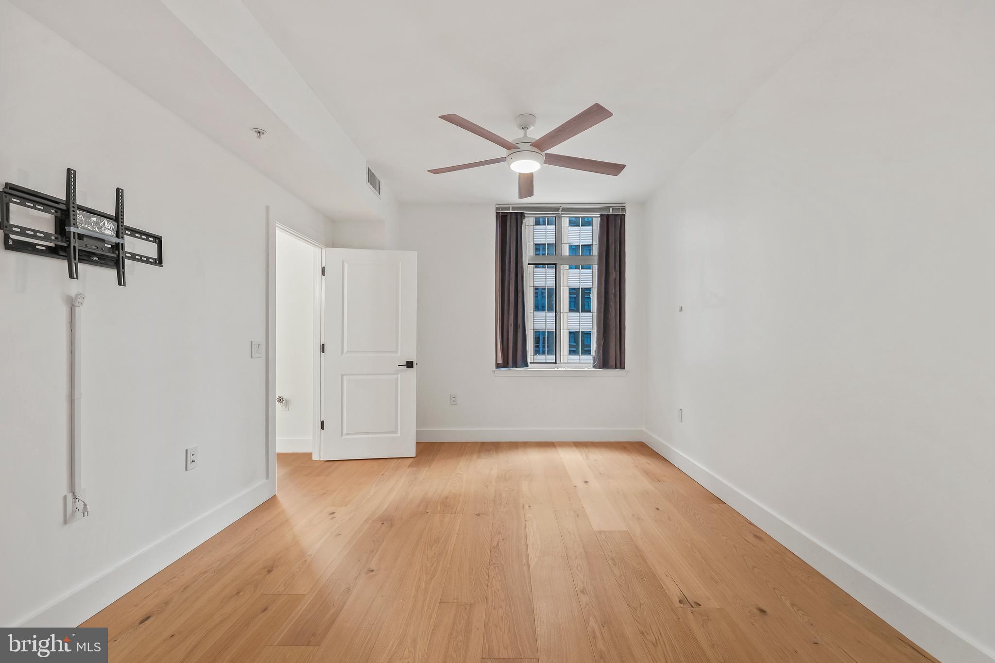 11990 Market Street, Unit 704 Reston, VA 20190 - Photo 17 of 41