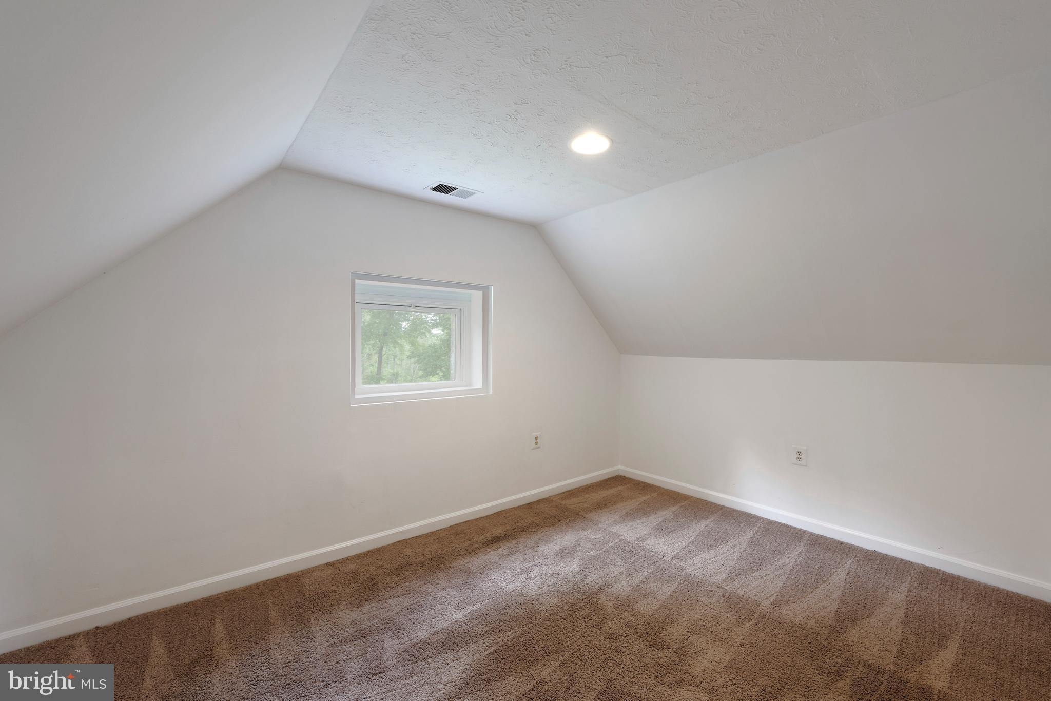 12792 Elk Run Road Midland, VA 22728 - Photo 8 of 18 Upper level bedroom #1