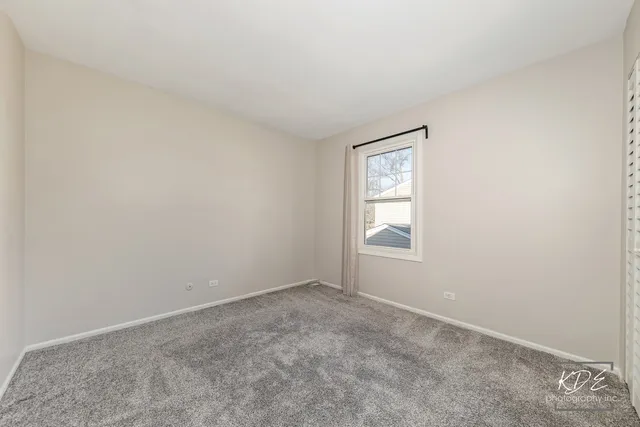 $3,350 | 350 Pearson Circle, Naperville, IL 60563