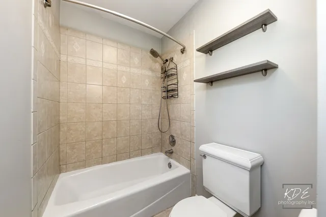 $3,350 | 350 Pearson Circle, Naperville, IL 60563