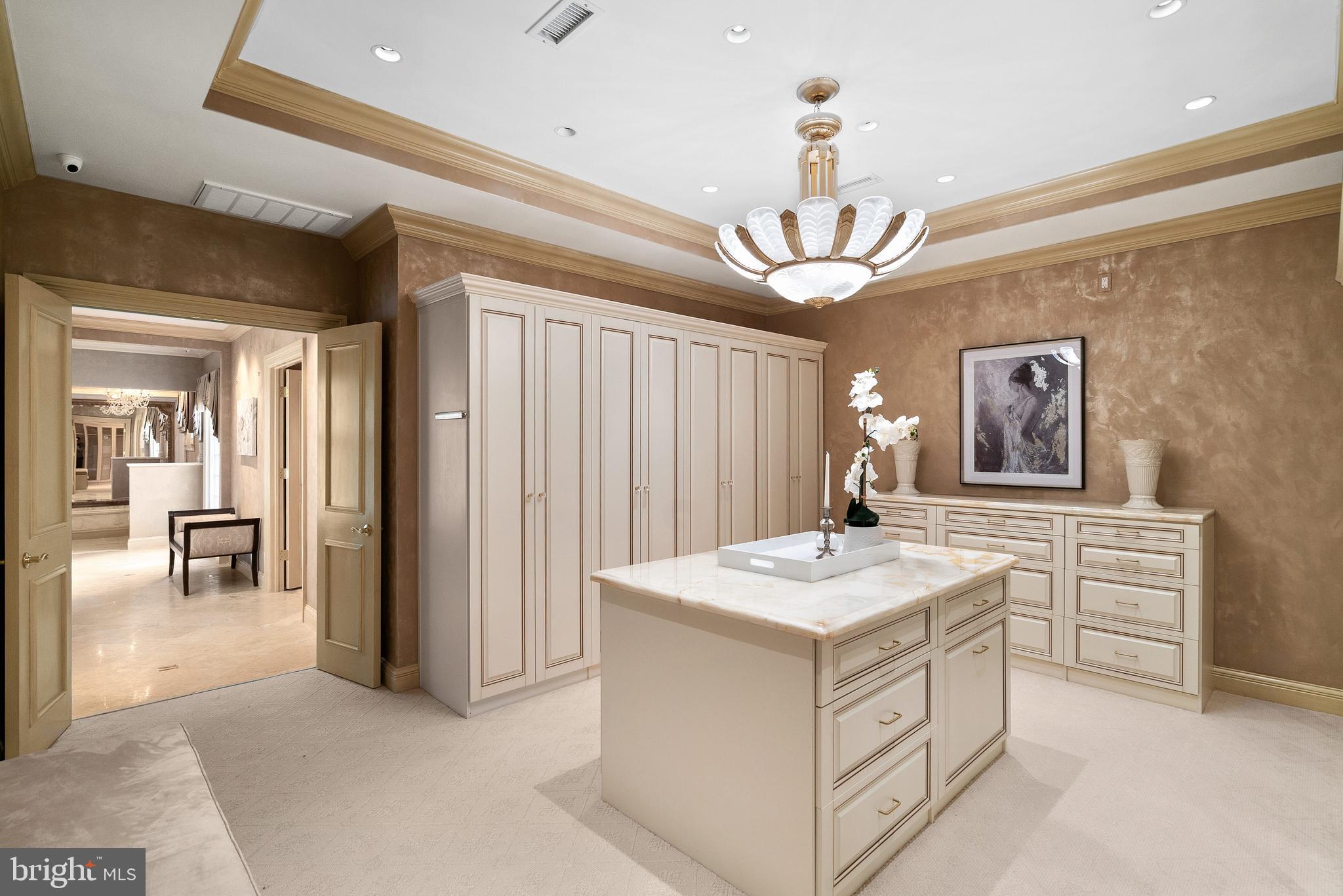 2022 Greenspring Valley Road Stevenson, MD 21153 - Photo 49 of 72 Primary Walk in closet