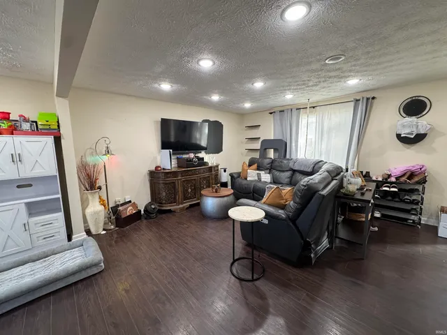 $230,000 | 10314 Starhaven Circle, Indianapolis, IN 46229