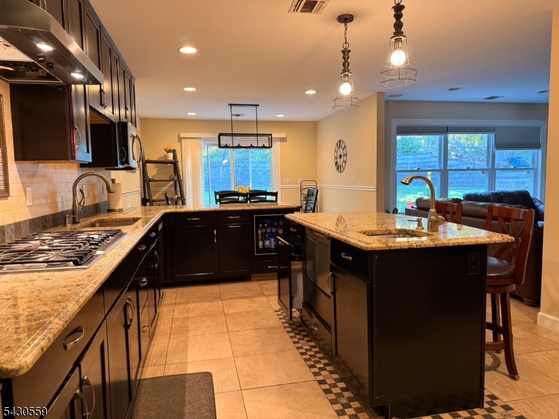 40 Rumson Road Livingston, NJ 07039 - Photo 5 of 32