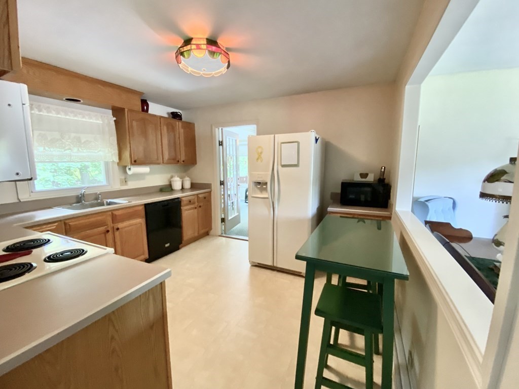 6 Rolling Ridge Lane Paxton, MA 01612 - Photo 8 of 19 Gallery Image 8