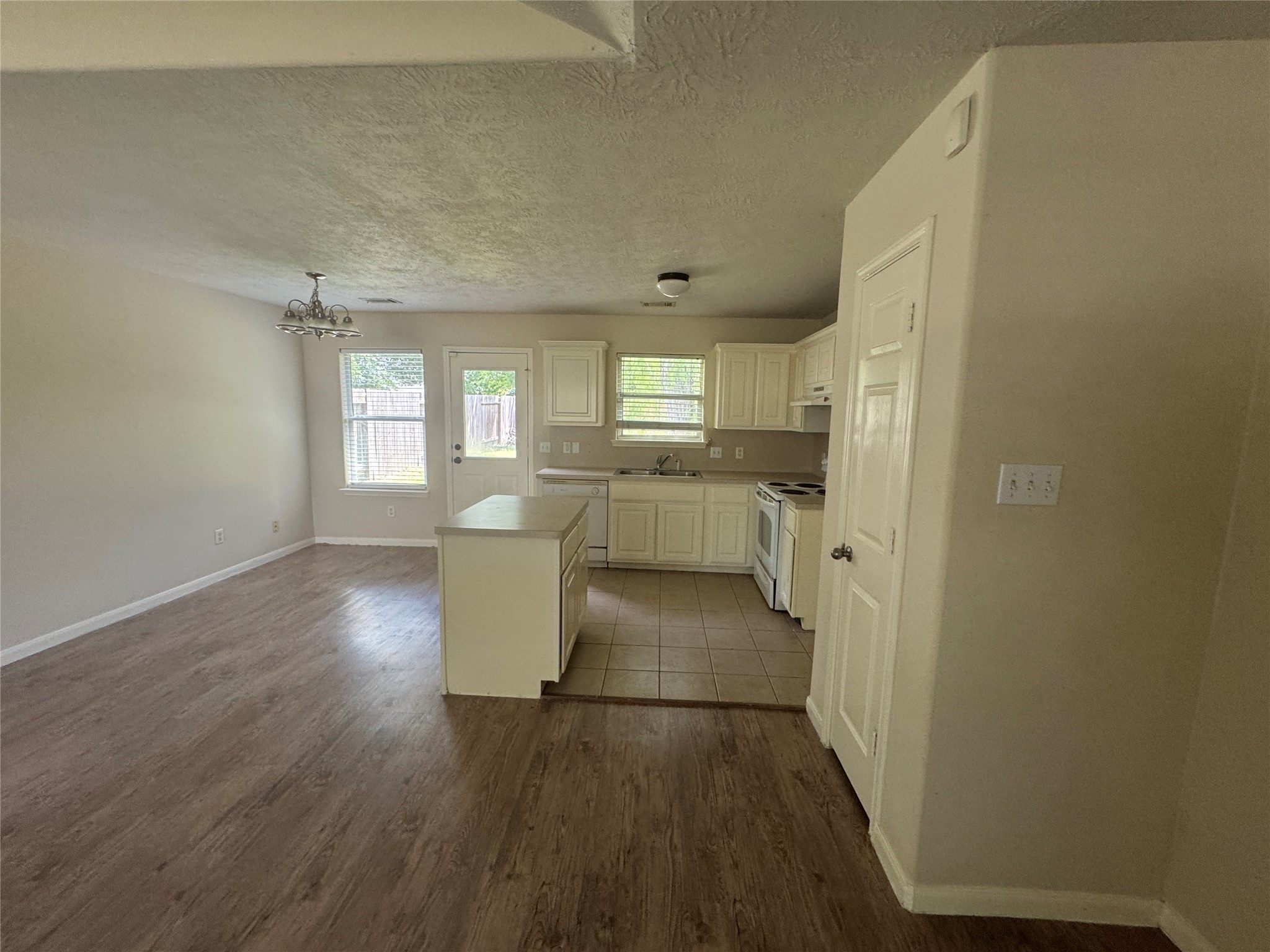 4818 Comal River Loop Spring, TX 77386 - Photo 11 of 42