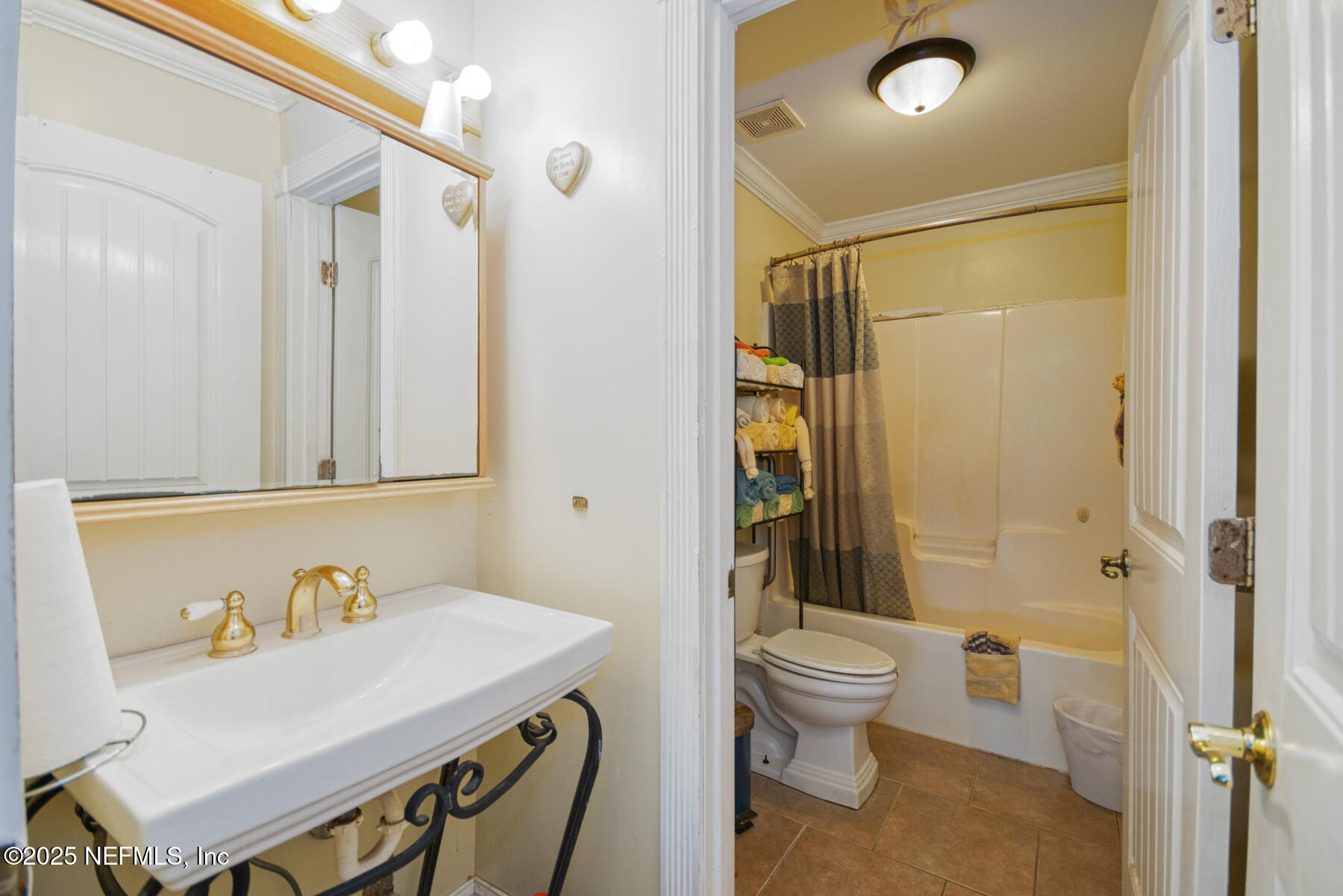 3704 Northeast Rocky Ford Road Madison, FL 32340 - Photo 11 of 34 bathroom