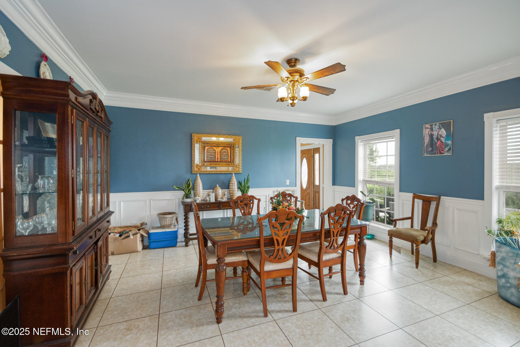 3704 Northeast Rocky Ford Road Madison, FL 32340 - Photo 6 of 34 a view of a livingroom and dining room