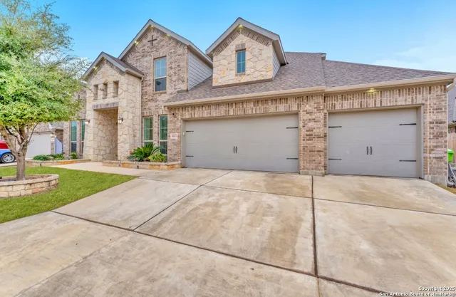 $725,000 | 8823 Hideout Bend, San Antonio, TX 78254