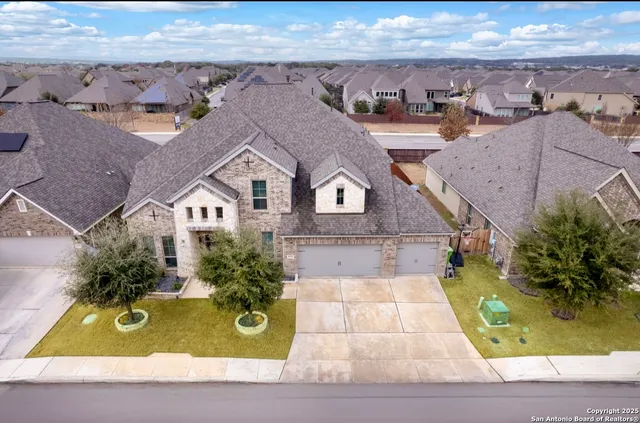 $725,000 | 8823 Hideout Bend, San Antonio, TX 78254
