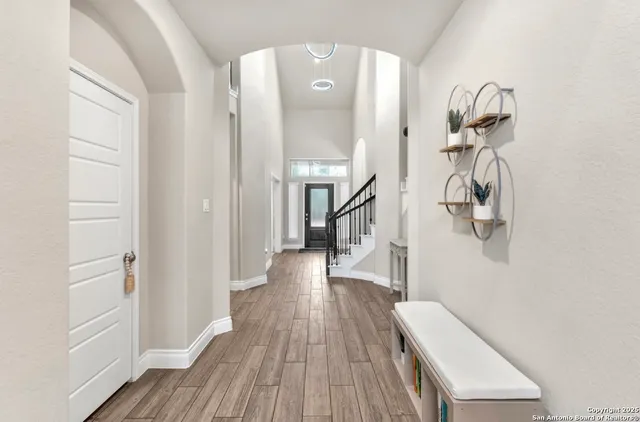 $725,000 | 8823 Hideout Bend, San Antonio, TX 78254