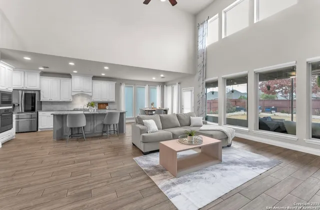 $725,000 | 8823 Hideout Bend, San Antonio, TX 78254