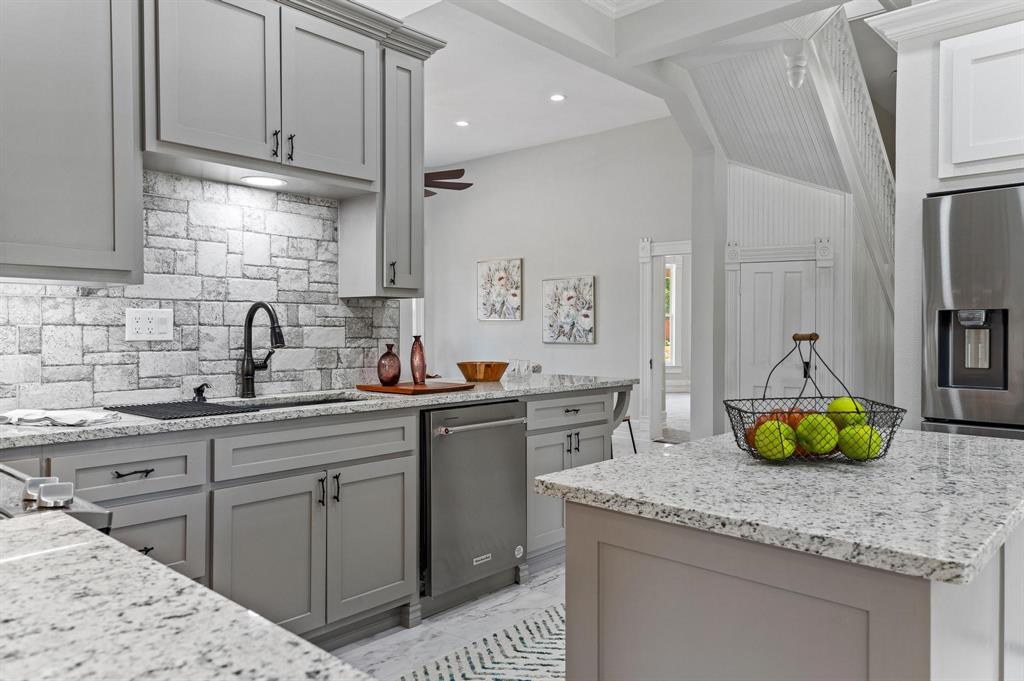 1401 Arp Street Commerce, TX 75428 - Photo 13 of 40