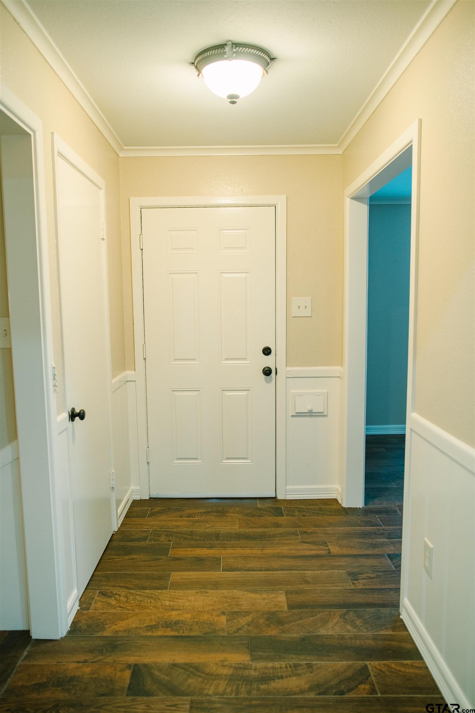 1823 Overbrook Drive Tyler, TX 75703 - Photo 17 of 48 a view of an empty room