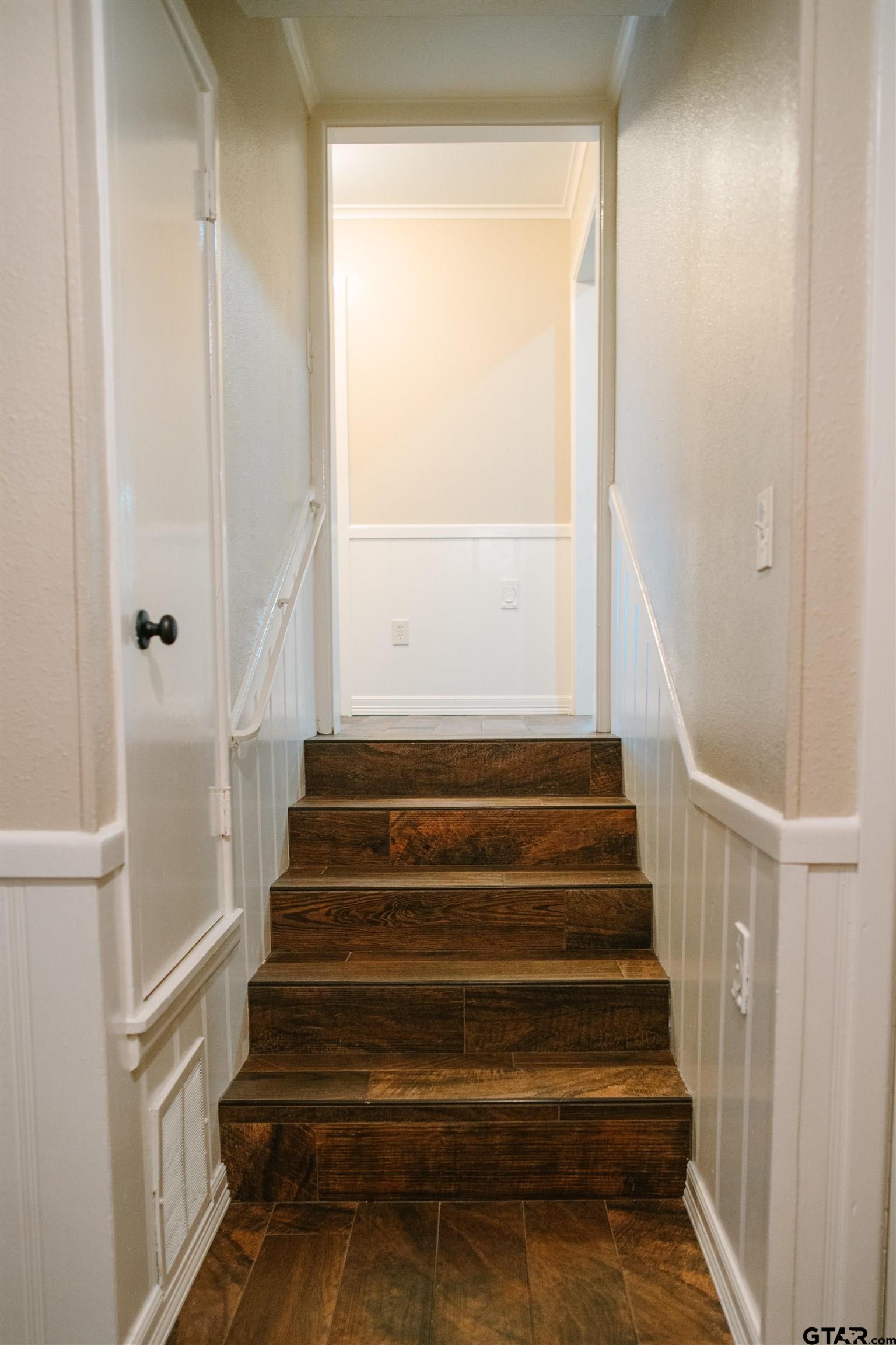 1823 Overbrook Drive Tyler, TX 75703 - Photo 24 of 48 a view of entryway