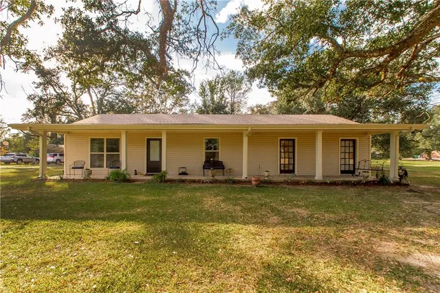 $293,000 | 30997 La-22 Highway, Springfield, LA 70462
