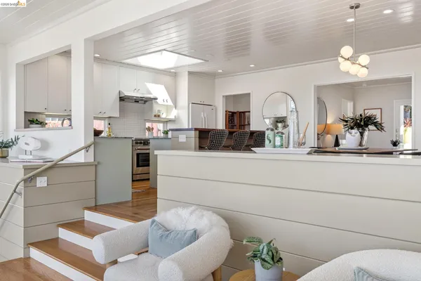 $1,398,000 | 731 Grizzly Peak Boulevard, Berkeley, CA 94708