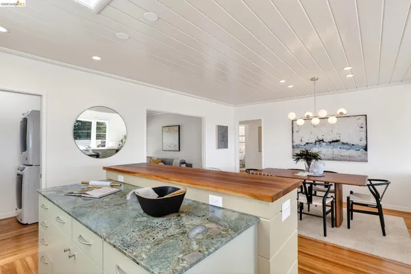 $1,398,000 | 731 Grizzly Peak Boulevard, Berkeley, CA 94708