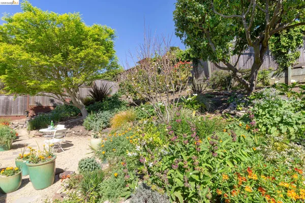 $1,398,000 | 731 Grizzly Peak Boulevard, Berkeley, CA 94708