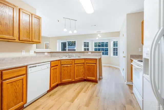 $2,050 | 10719 Crosscut Drive, Pensacola, FL 32506