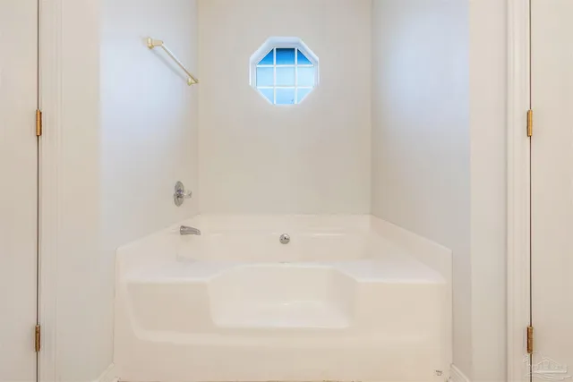 $2,050 | 10719 Crosscut Drive, Pensacola, FL 32506