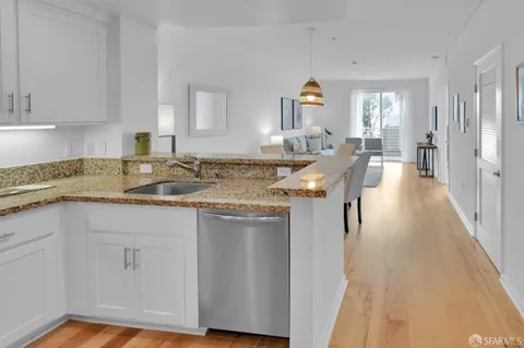 $675,000 | 301 Crescent Court, Unit 3107, San Francisco, CA 94134