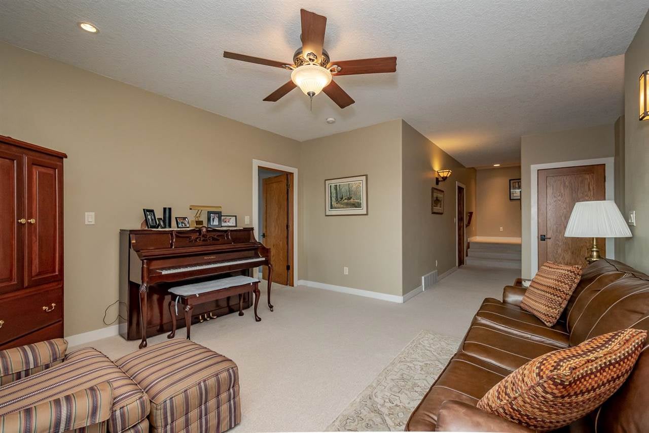 3128 EastView Cir Drive Riverside, IA 52327 - Photo 22 of 44 Gallery Image 22
