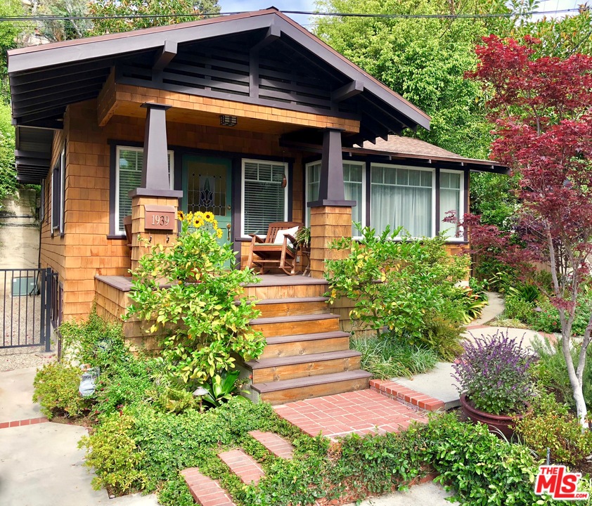 1939 Pinehurst Road Los Angeles, CA 90068 - Photo 2 of 20