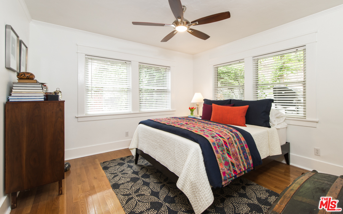 1939 Pinehurst Road Los Angeles, CA 90068 - Photo 17 of 20