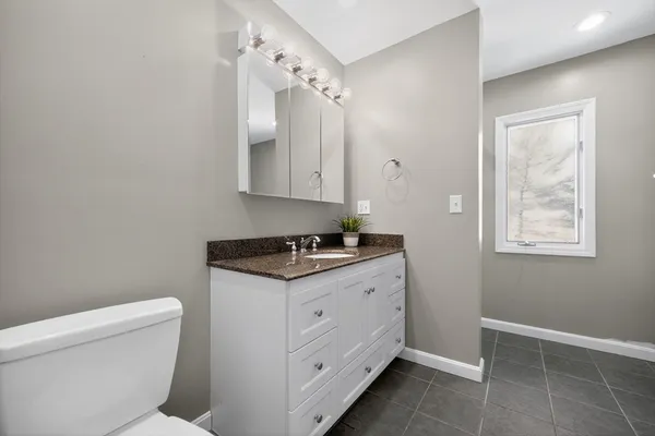 $679,900 | 39 Neillian Street, Unit 39, Bedford, MA 01730