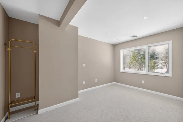 $679,900 | 39 Neillian Street, Unit 39, Bedford, MA 01730