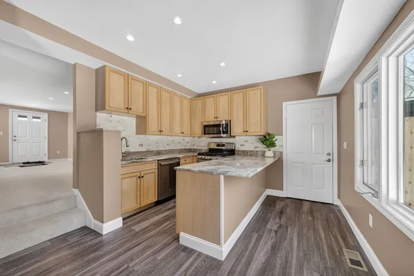 $679,900 | 39 Neillian Street, Unit 39, Bedford, MA 01730