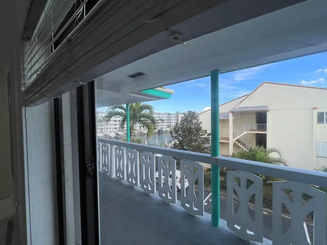 $1,695 | 131 Shore Court, Unit C4, North Palm Beach, FL 33408