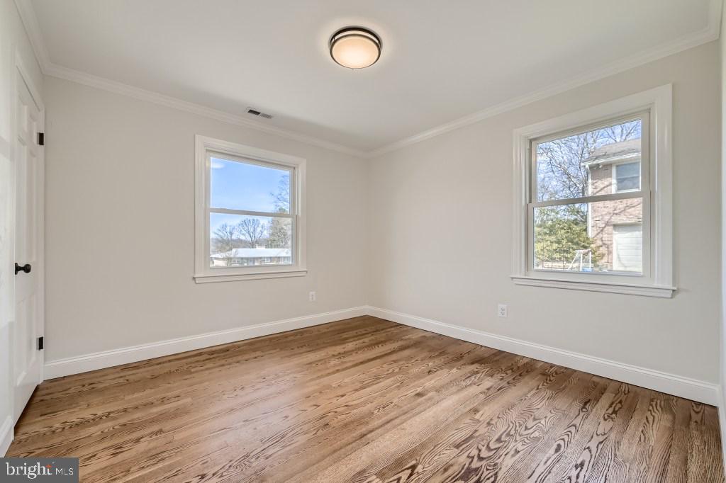 4049 Crescent Road Ellicott City, MD 21042 - Photo 21 of 30