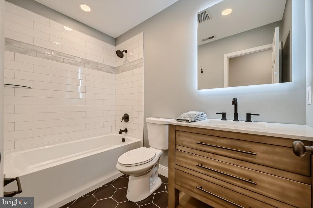 4049 Crescent Road Ellicott City, MD 21042 - Photo 22 of 30
