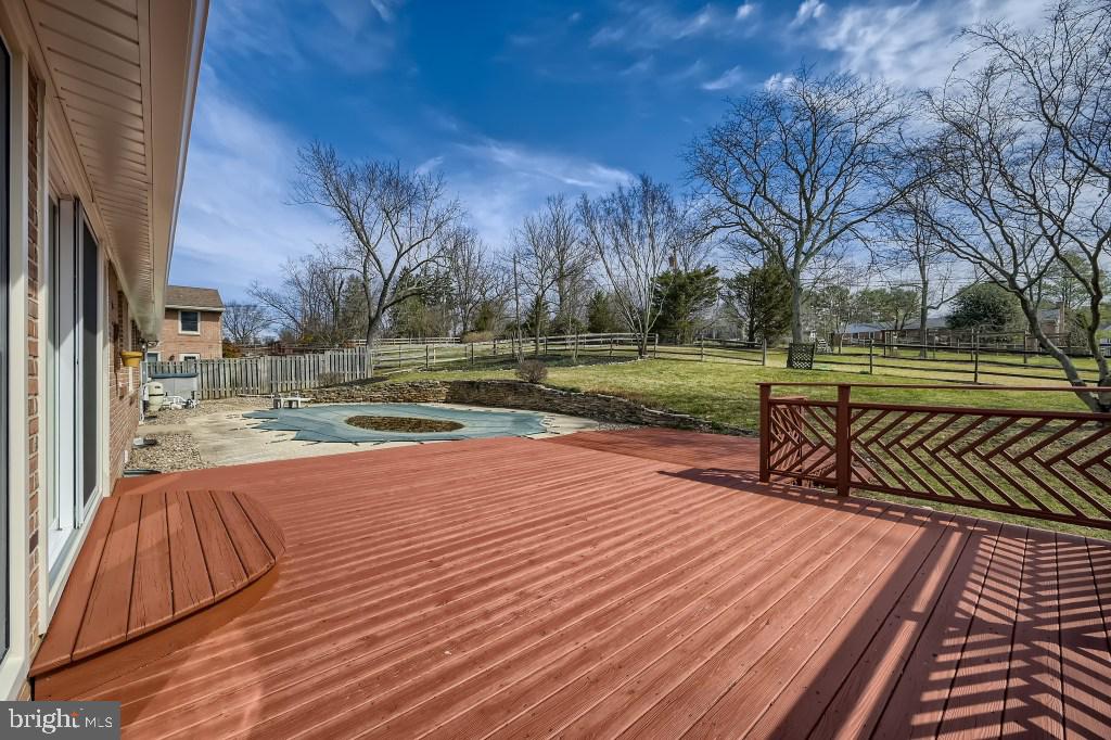 4049 Crescent Road Ellicott City, MD 21042 - Photo 28 of 30