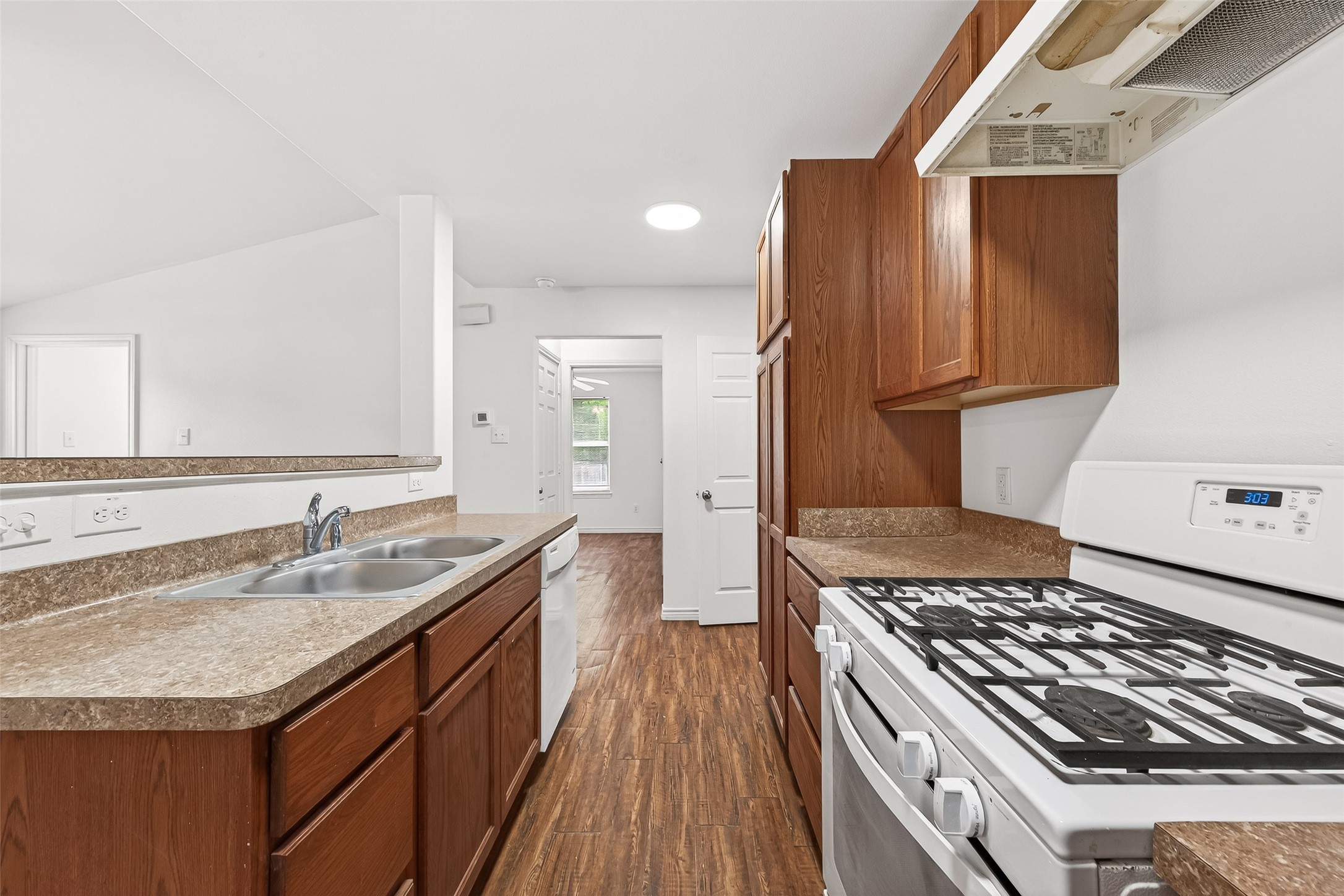 410 Collins Road Richmond, TX 77469 - Photo 20 of 40