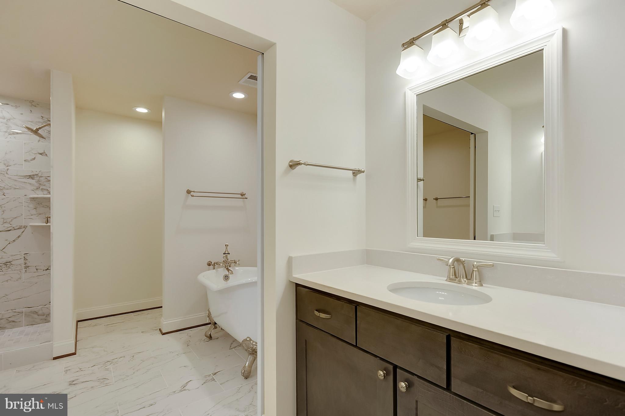 39181 Aldie Road Aldie, VA 20105 - Photo 24 of 30 Upper Level Bath