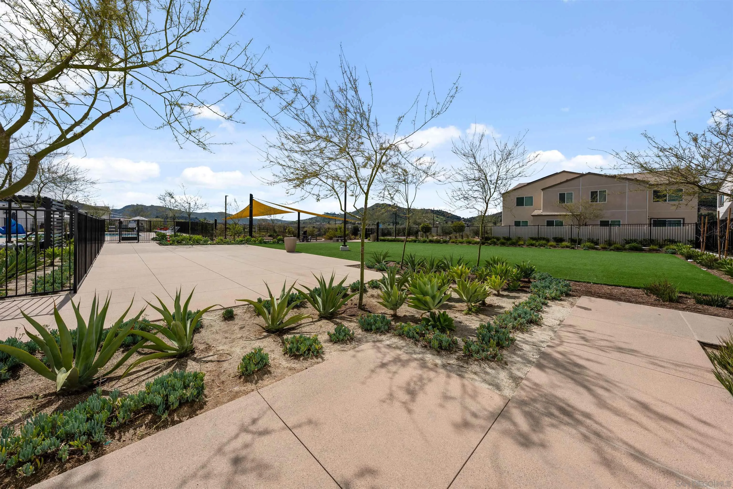 303 Citrine Trail Fallbrook, CA 92028 - Photo 39 of 47
