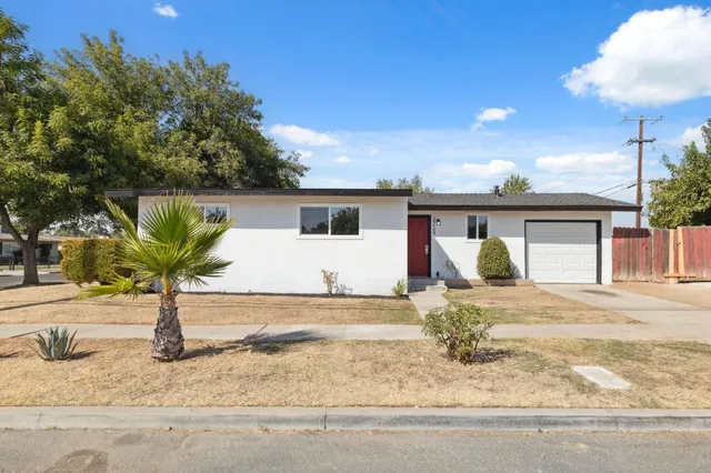 $314,998 | 2224 West Shields Avenue, Fresno, CA 93705