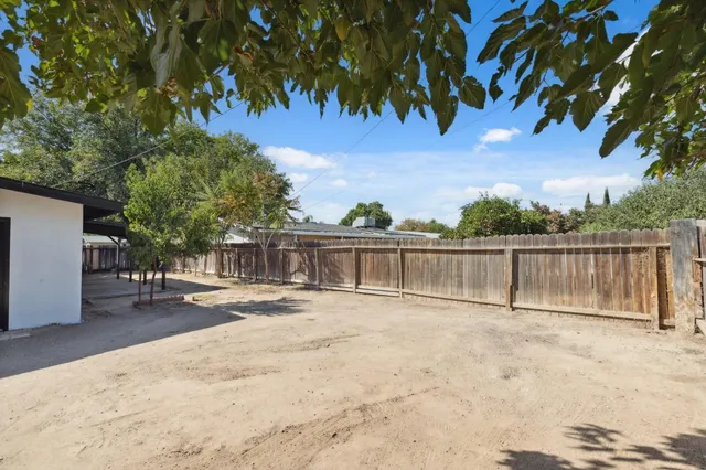 $314,998 | 2224 West Shields Avenue, Fresno, CA 93705