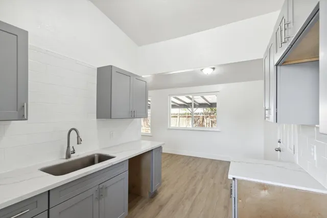 $314,998 | 2224 West Shields Avenue, Fresno, CA 93705