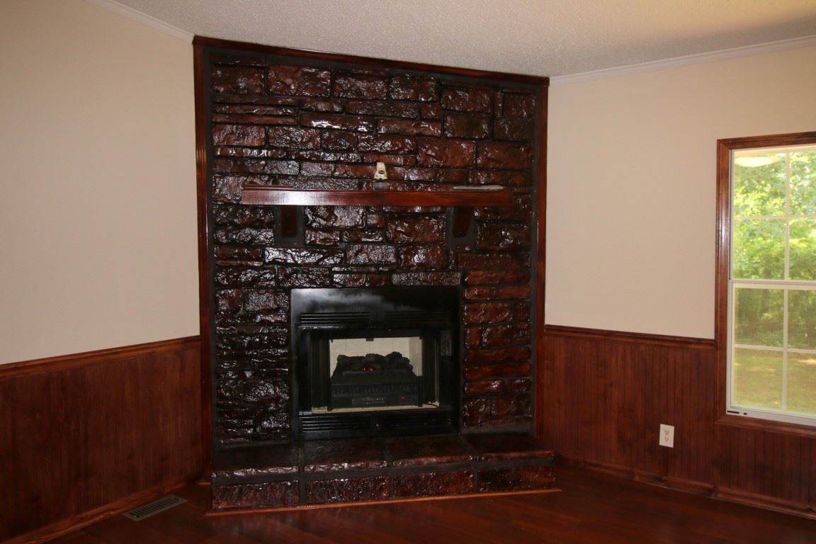 124 Crystal Lane Anderson, SC 29621 - Photo 8 of 36 Gallery Image 8