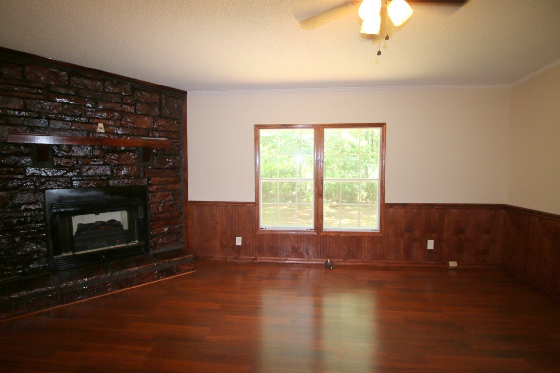 124 Crystal Lane Anderson, SC 29621 - Photo 9 of 36 Gallery Image 9